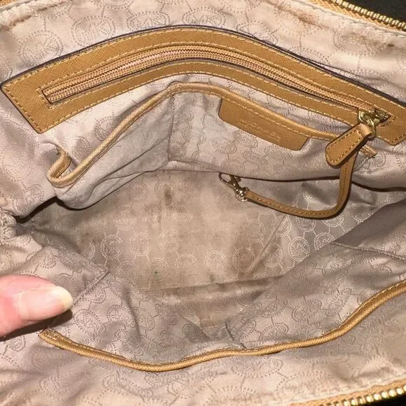 Michael Kors tan leather shoulder purse - Picture 4 of 5